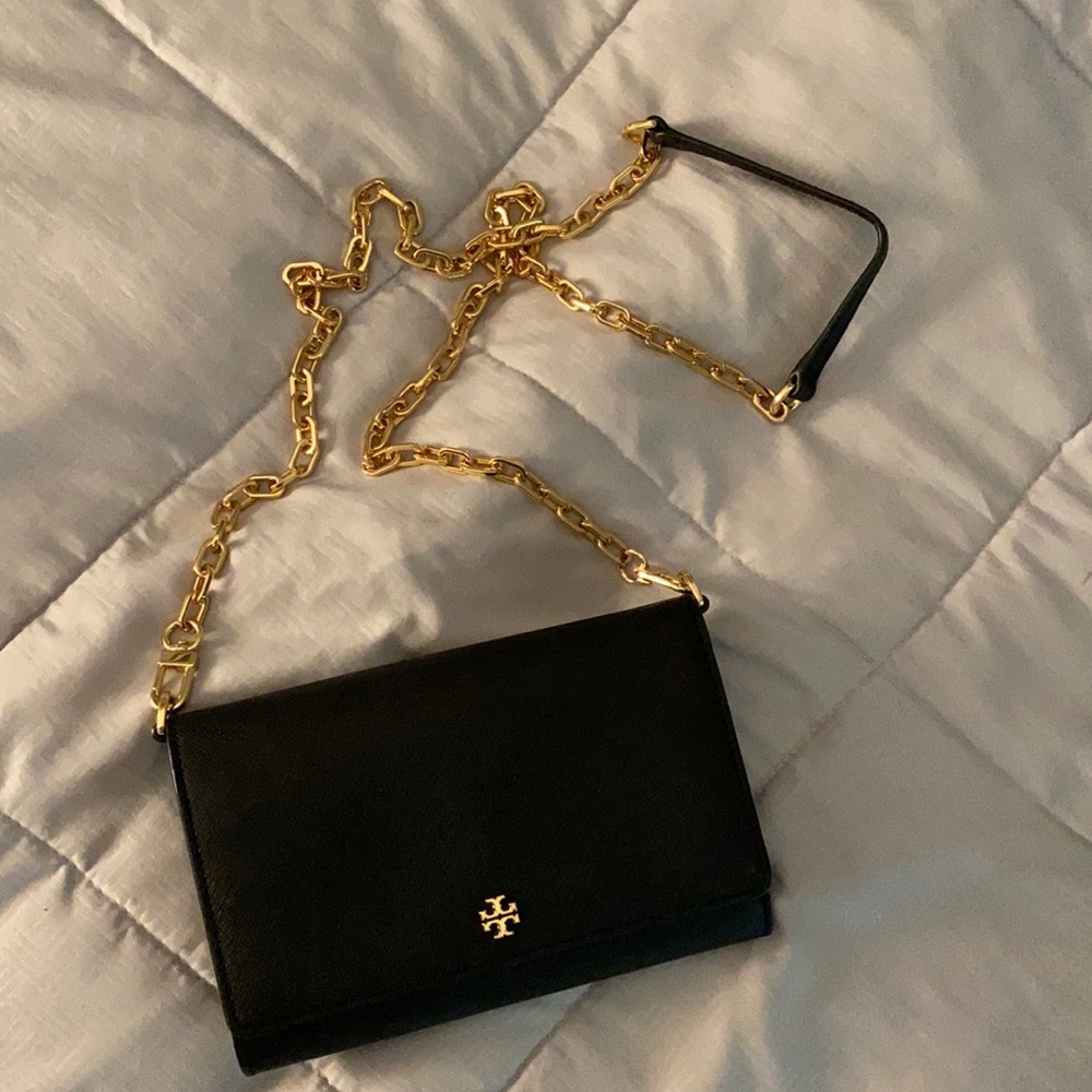 Tory Burch Emerson Chain Wallet cross body bag!